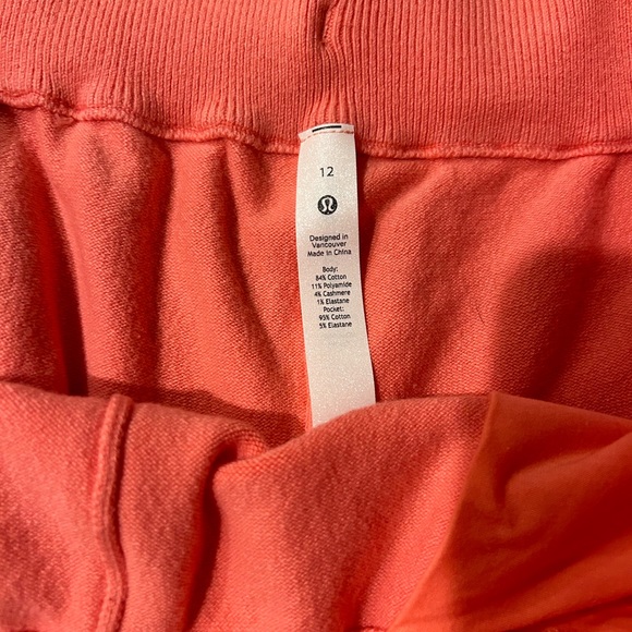 Cotton Cashmere HR Shorts - Picture 4 of 5